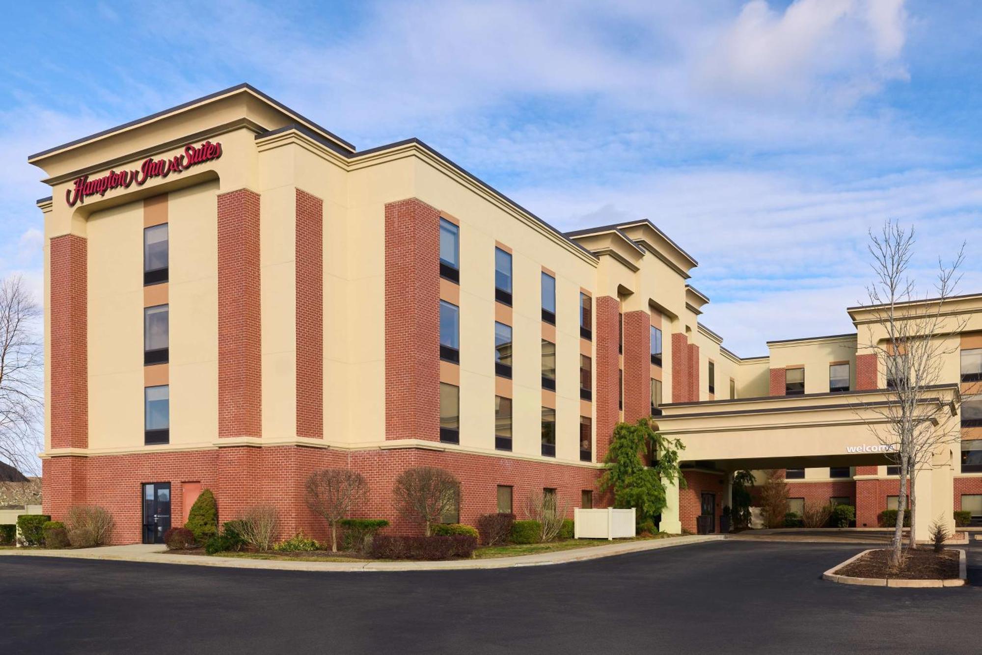 Hampton Inn & Suites Providence / Smithfield Exterior photo